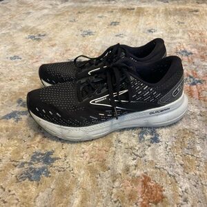 Brooks Glycerin 20 Shoes Womens Size 9 Black White Running DNA Loft Comfort